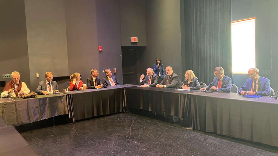 Session de printemps à Dayton (États-Unis) : réunion bilatérale avec la délégation danoise